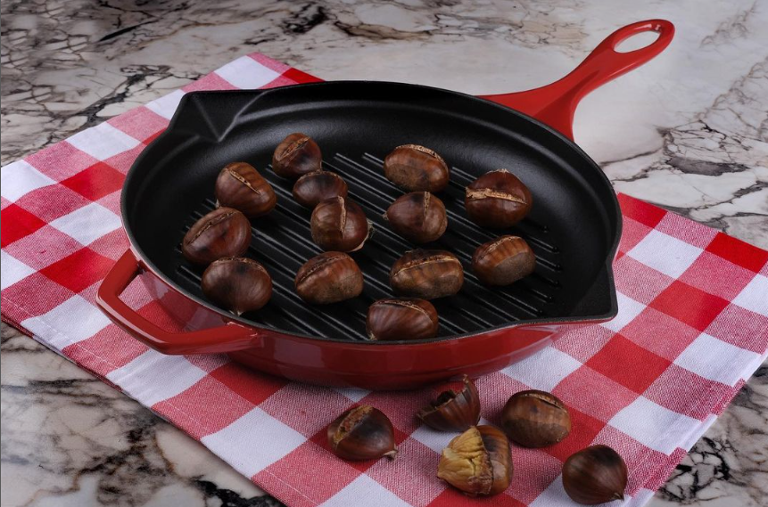 castagne-arrostite-in-padella-grill-in-ghisa